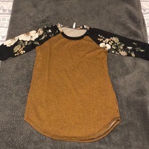 Boutique 3/4 sleeve top worn once!